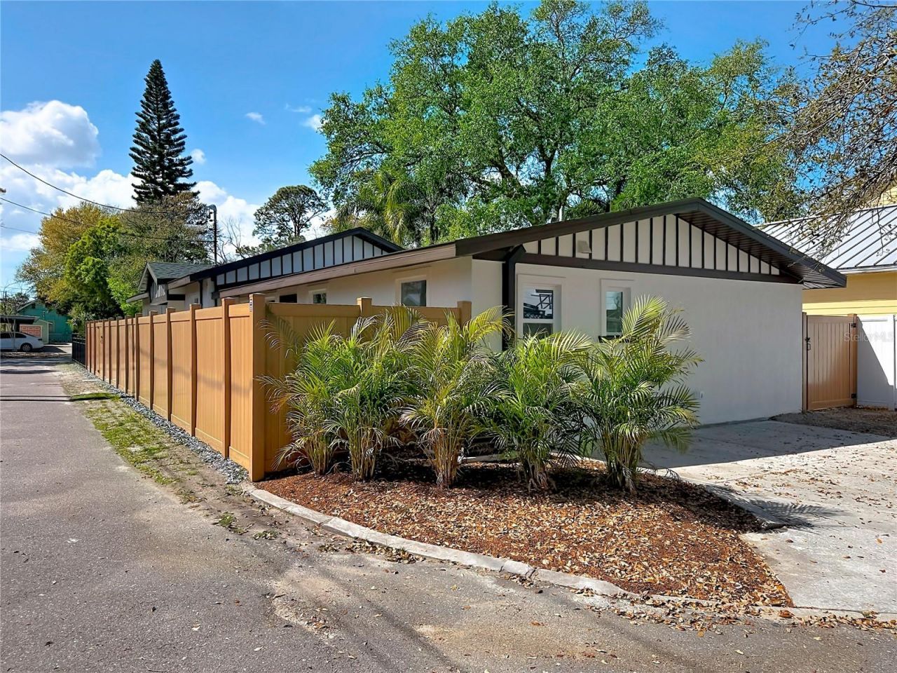 3021 Granville Court N, Saint Petersburg, FL 33704 Photo