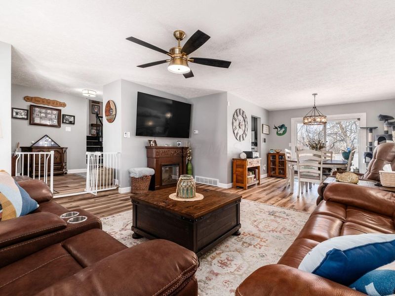 358 N Sarwil Drive, Canal Winchester, OH 43110 Photo 6