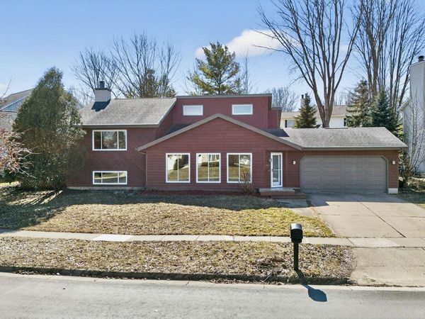 7115 Spring Hill Drive, Middleton, WI 53562