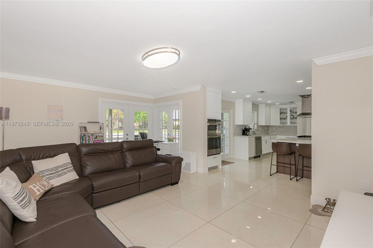 15025 SW 96th Ter , Miami, FL 33196 Photo