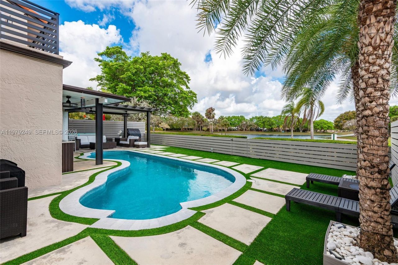 15025 SW 96th Ter , Miami, FL 33196 Photo