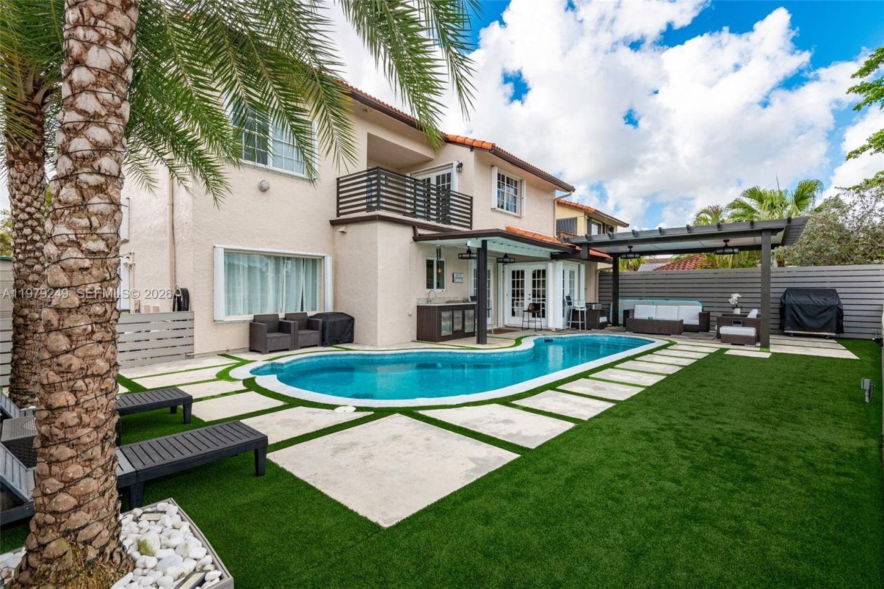 15025 SW 96th Ter , Miami, FL 33196 Photo