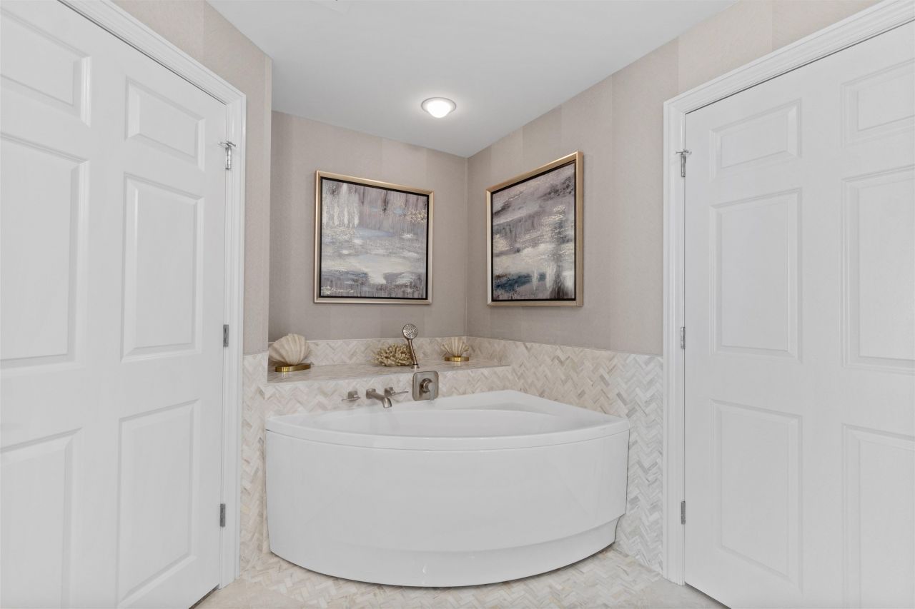 8500 Margate Circle Photo 22