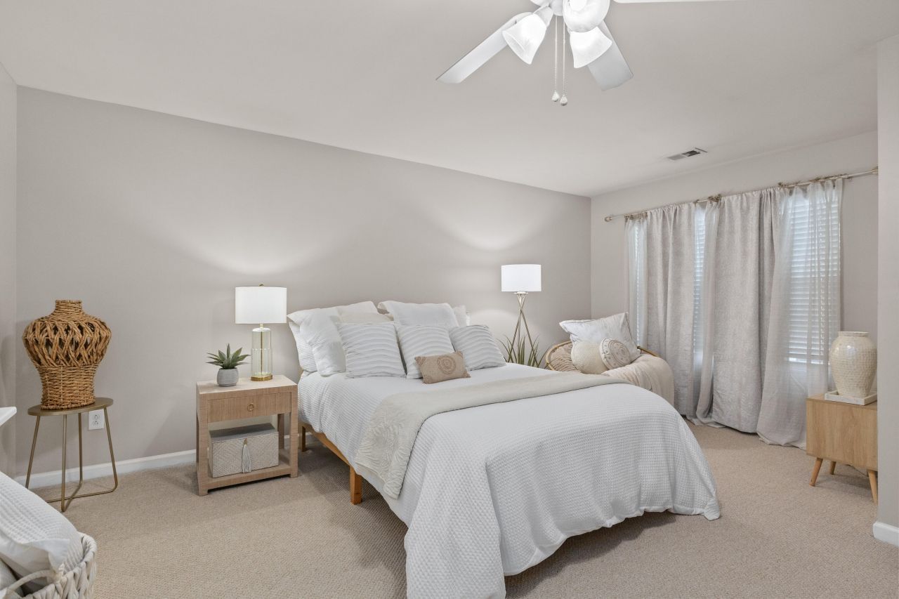 1086 Bennington Drive Photo 19