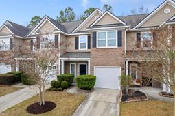 1086 Bennington Drive photo 4