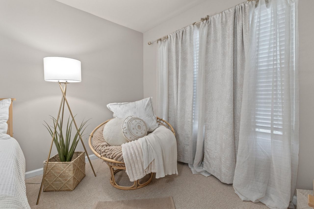 1086 Bennington Drive Photo 21