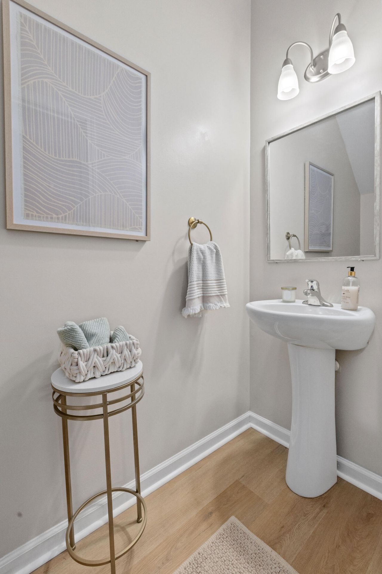 1086 Bennington Drive Photo 27