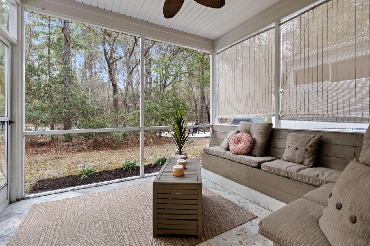 1086 Bennington Drive Photo 35