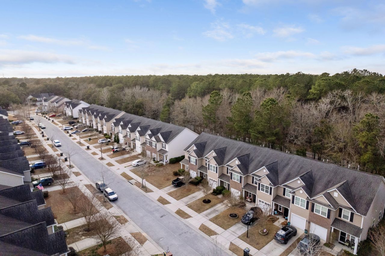 1086 Bennington Drive Photo 42