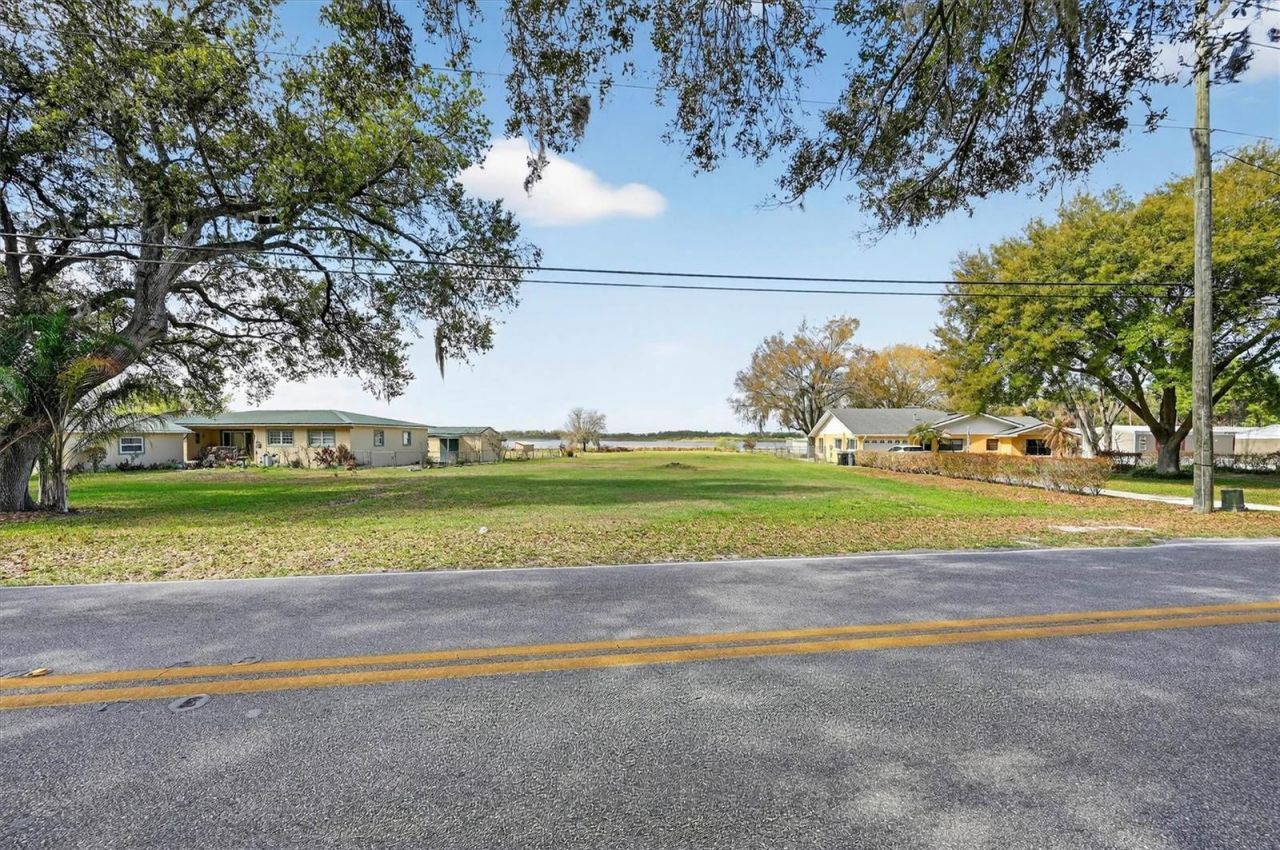 429 Longfellow Boulevard , Lakeland, FL 33801 Photo