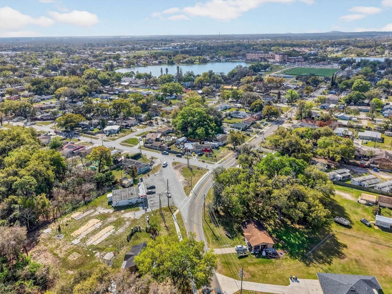 429 Longfellow Boulevard , Lakeland, FL 33801 Photo