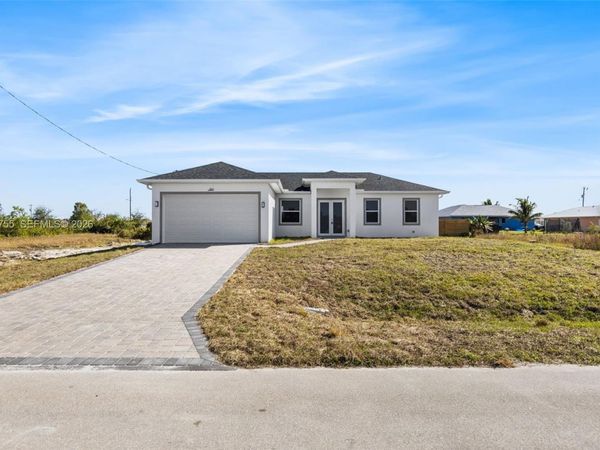 152 PENNFIELD ST , Lehigh Acres, FL 33974