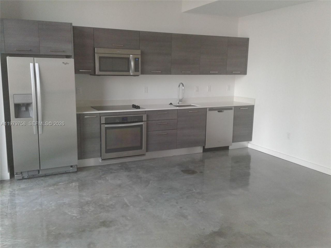 151 SE 1st St , Unit 906, Miami, FL 33131 Photo