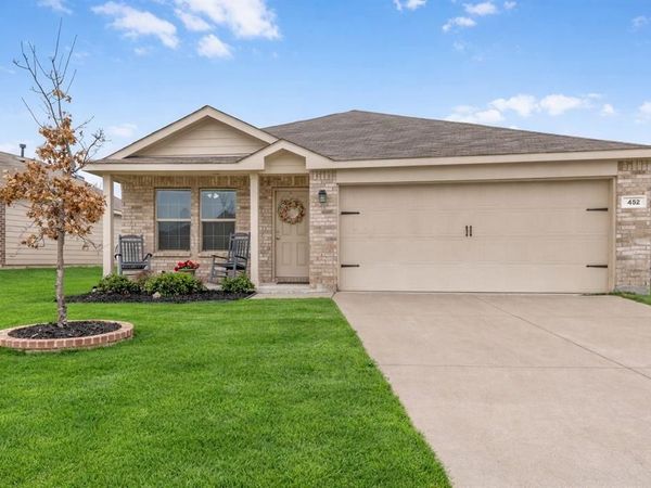 452 Falling Star Drive , Fort Worth, TX 76052