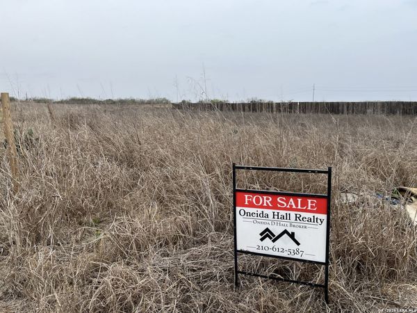 TBD CR 1642, Moore, TX 78057