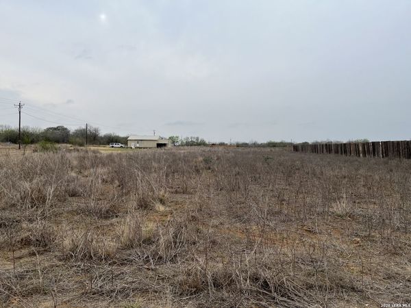 TBD CR 1642, Moore, TX 78057