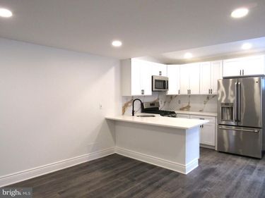 708 OAK LANE, Unit REAR APART, PHILADELPHIA, PA 19126