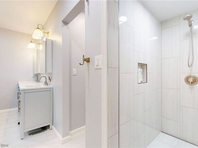 125 Teresa Drive, Steubenville, OH 43952 Photo 17