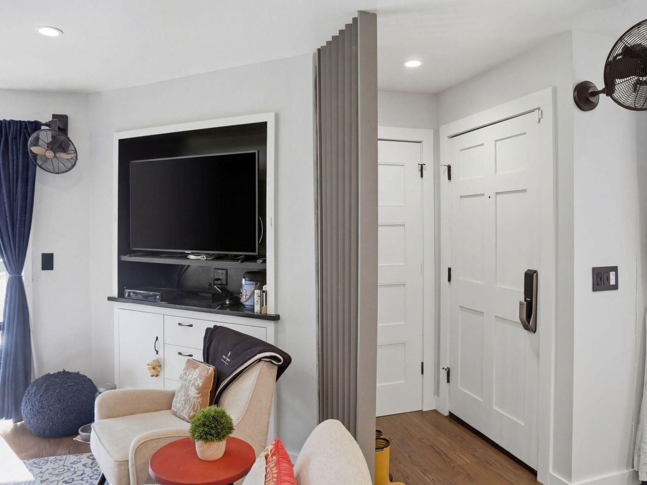 1481 Center Street Photo 14