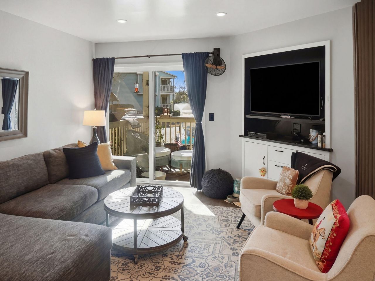 1481 Center Street Photo 5