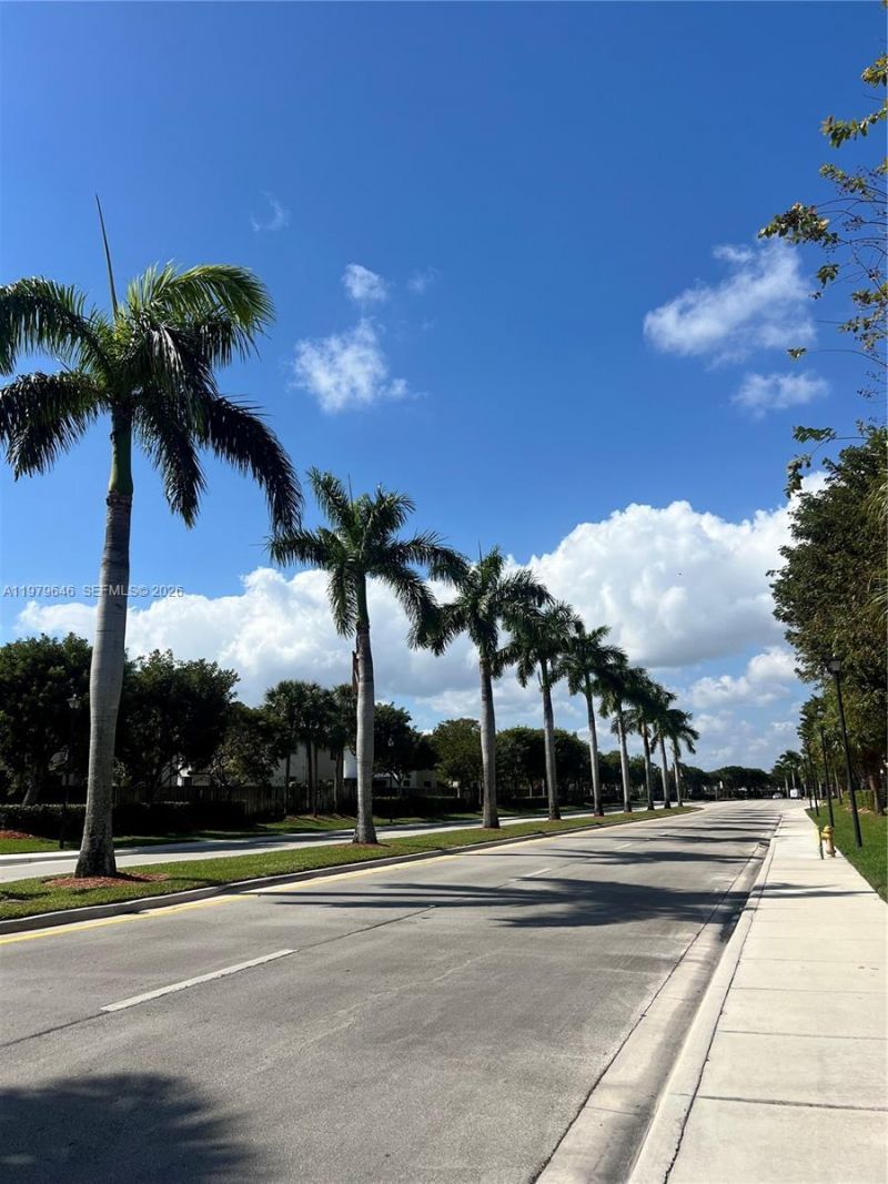 9031 SW 227th St, Unit 2, Cutler Bay, FL 33190 Photo
