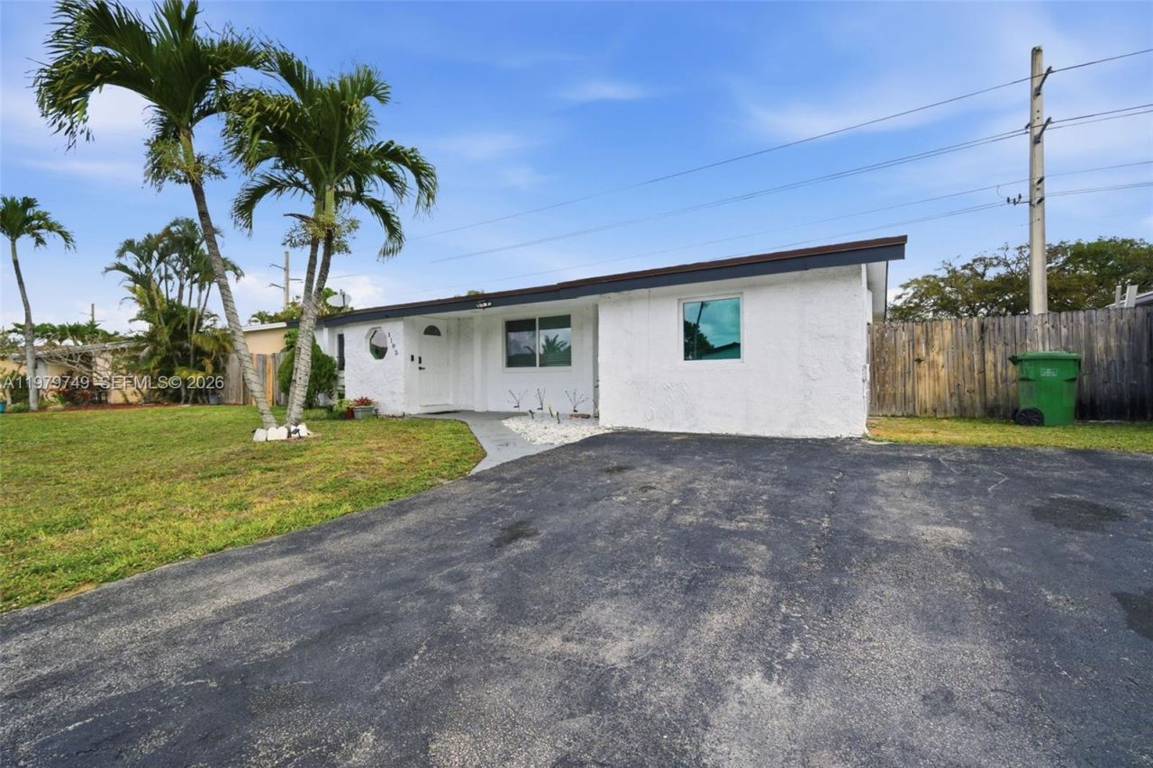 1185 NW 92nd Ave , Pembroke Pines, FL 33024 Photo
