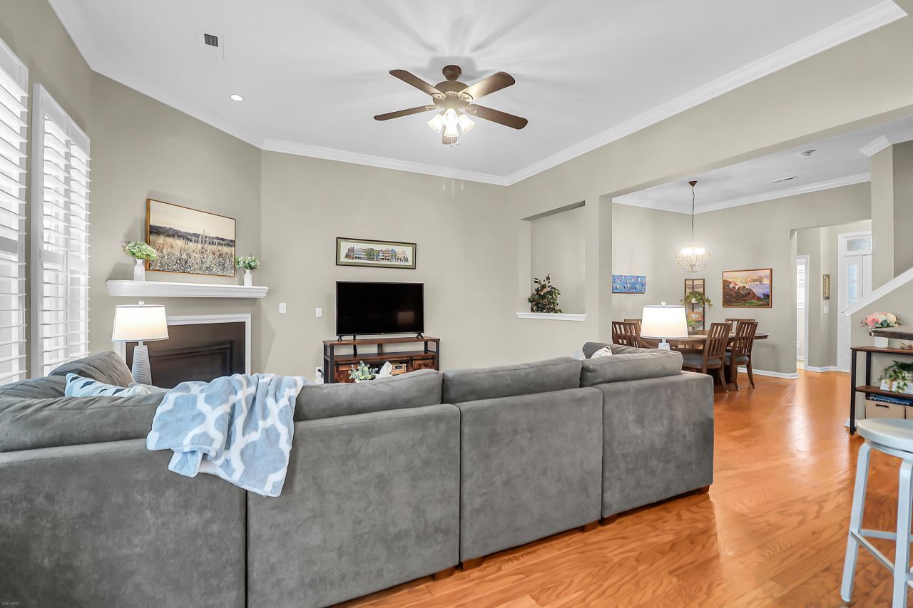 1219 Circle Oaks Drive Photo 10