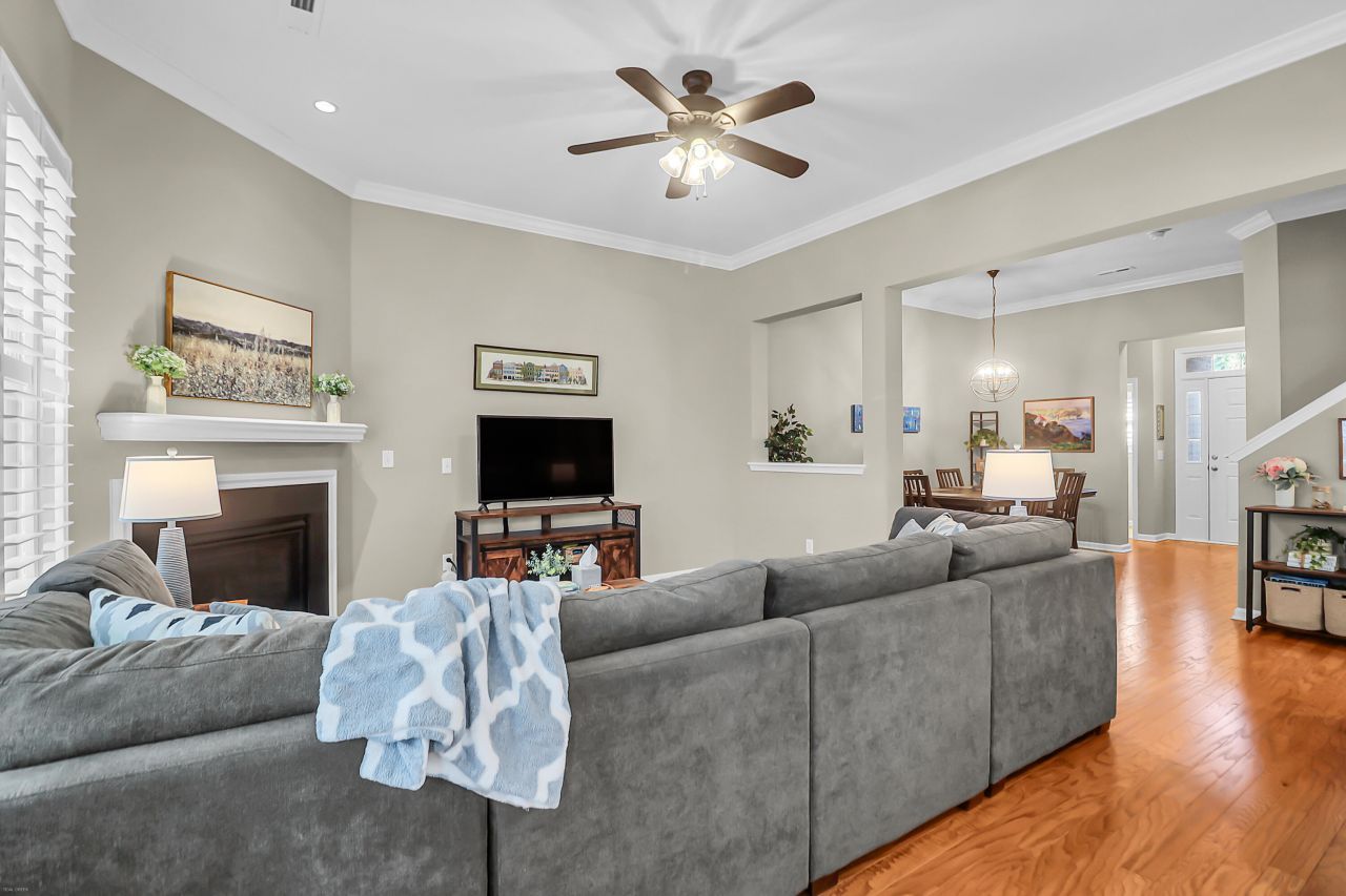 1219 Circle Oaks Drive Photo 11