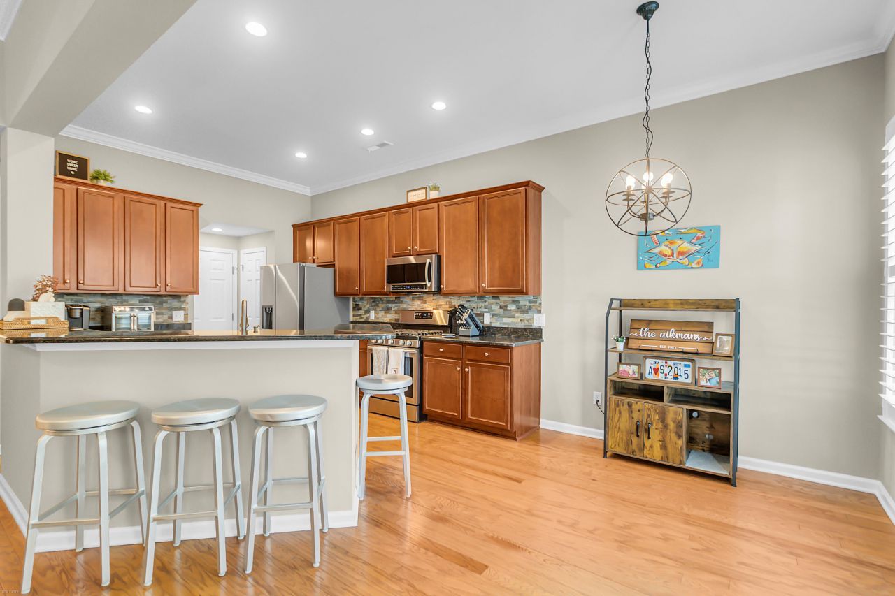 1219 Circle Oaks Drive Photo 12