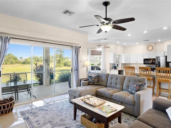 633 Charles Sise ST E, LEHIGH ACRES, FL 33974