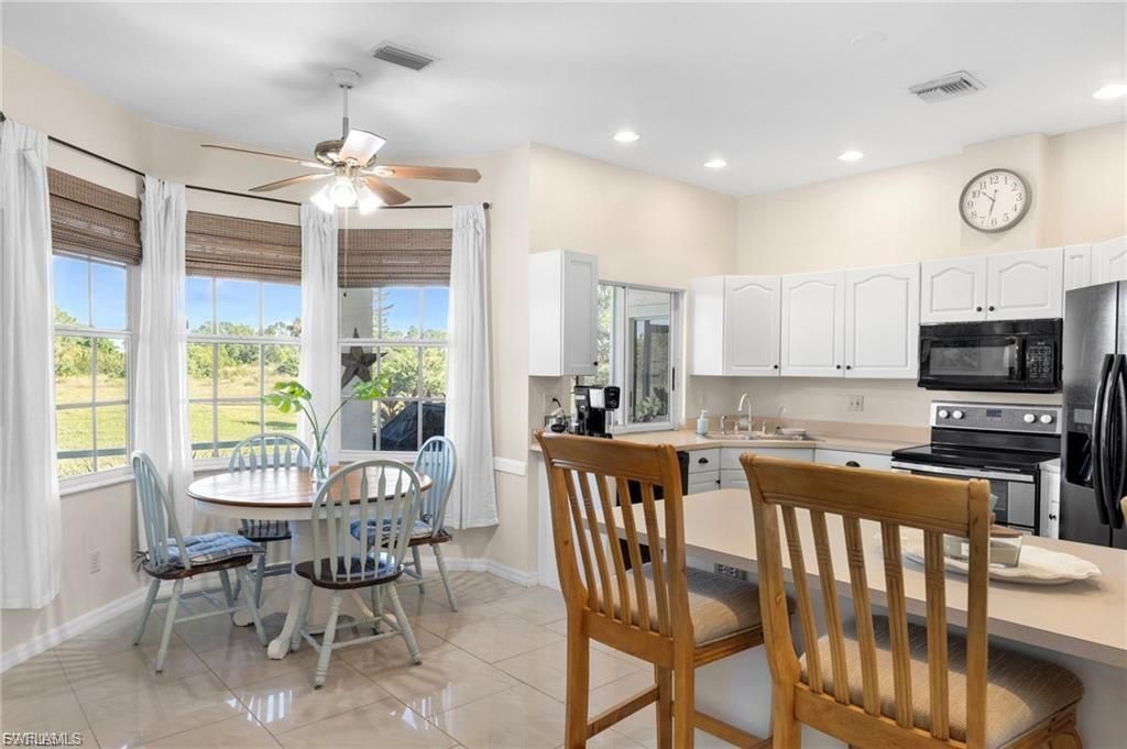 633 Charles Sise St E, Lehigh Acres, FL 33974 Photo