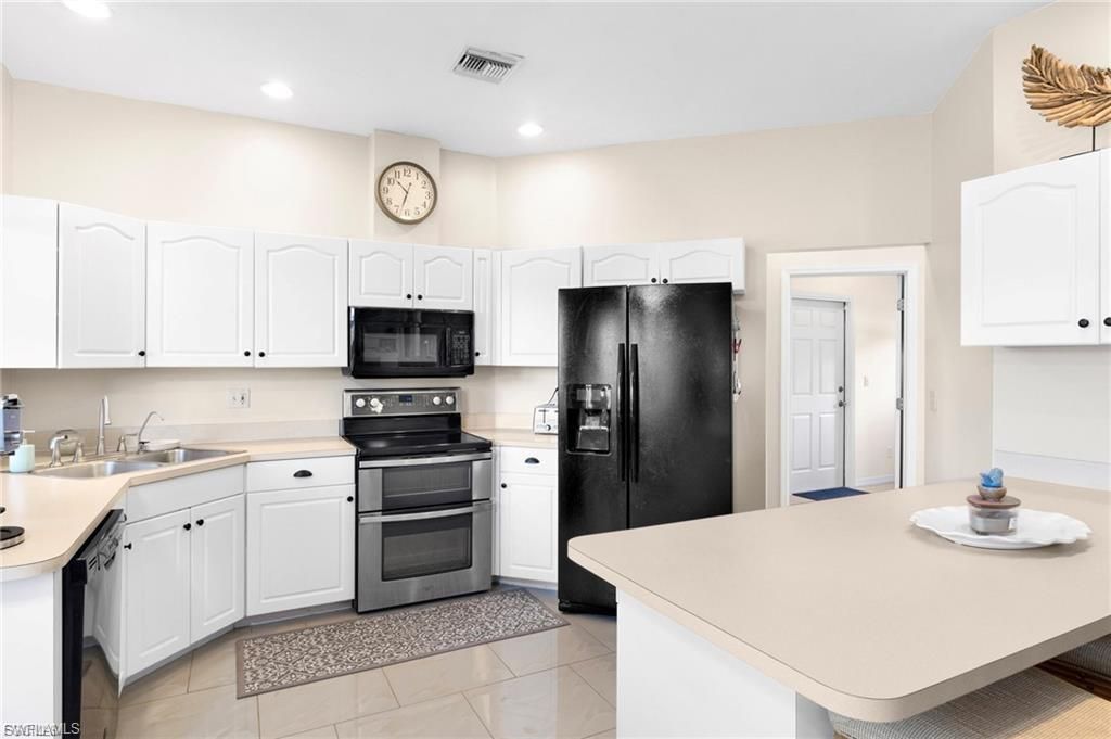 633 Charles Sise St E, Lehigh Acres, FL 33974 Photo