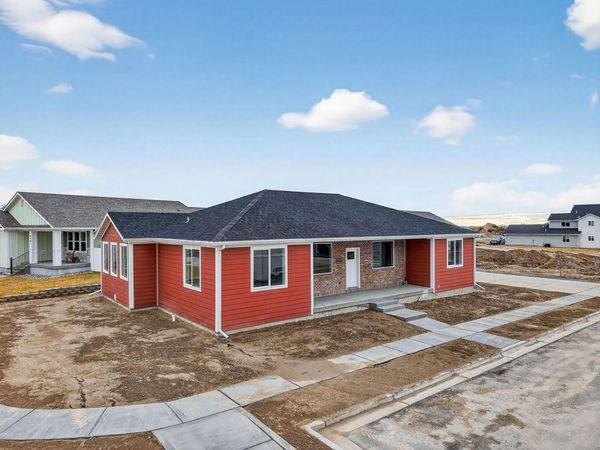 795 Autumn Brook Lane, Chubbuck, ID 83201