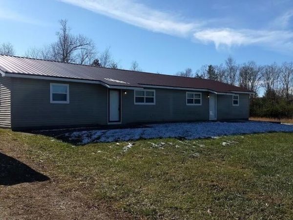 2431 Ryan Rd, Crossville, TN 38571