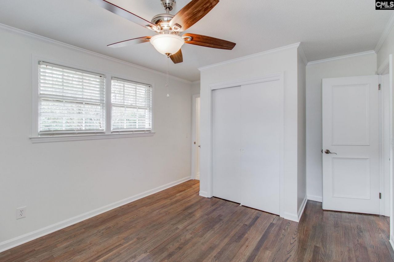 1919 Windsor Drive  Photo 16