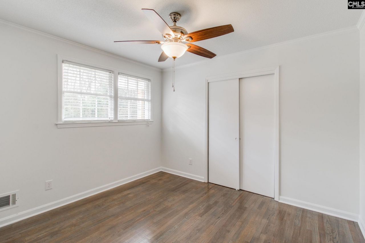 1919 Windsor Drive  Photo 20