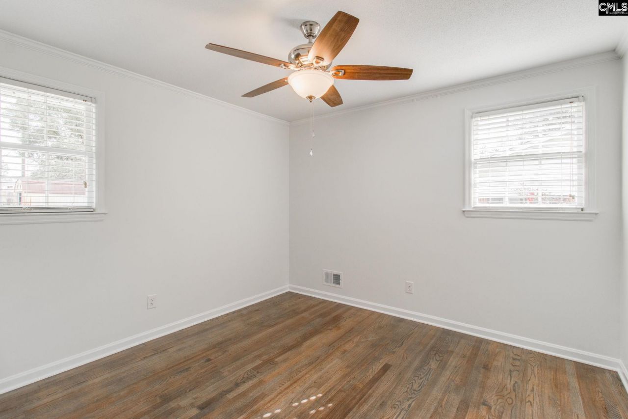 1919 Windsor Drive  Photo 22