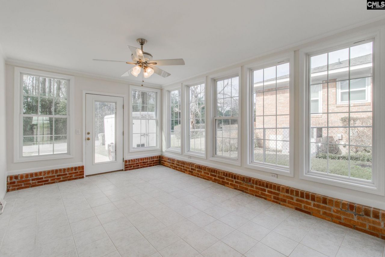 1919 Windsor Drive  Photo 24