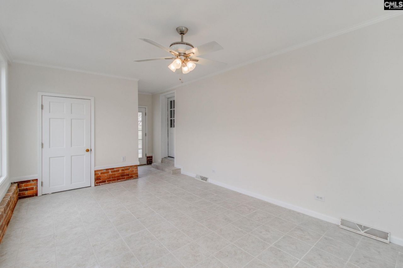 1919 Windsor Drive  Photo 25