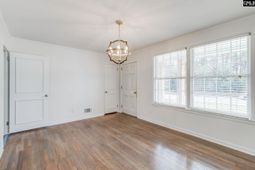 1919 Windsor Drive  photo 4