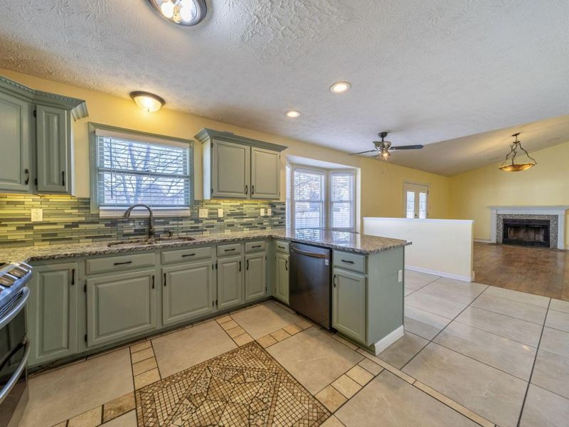 846 Executive Boulevard, Delaware, OH 43015 Photo 16