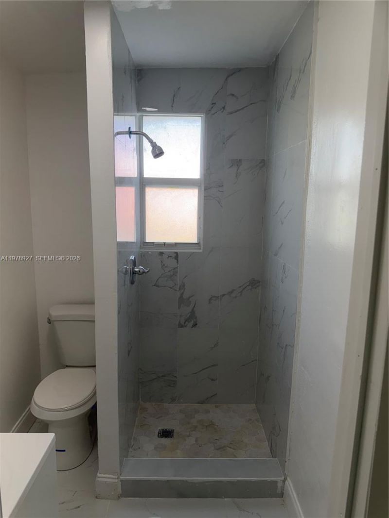 911 NW 45th St, Miami, FL 33127 Photo