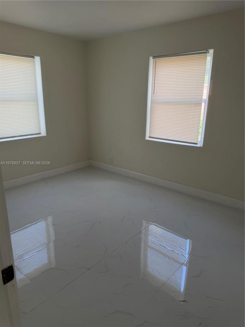 911 NW 45th St, Miami, FL 33127 Photo