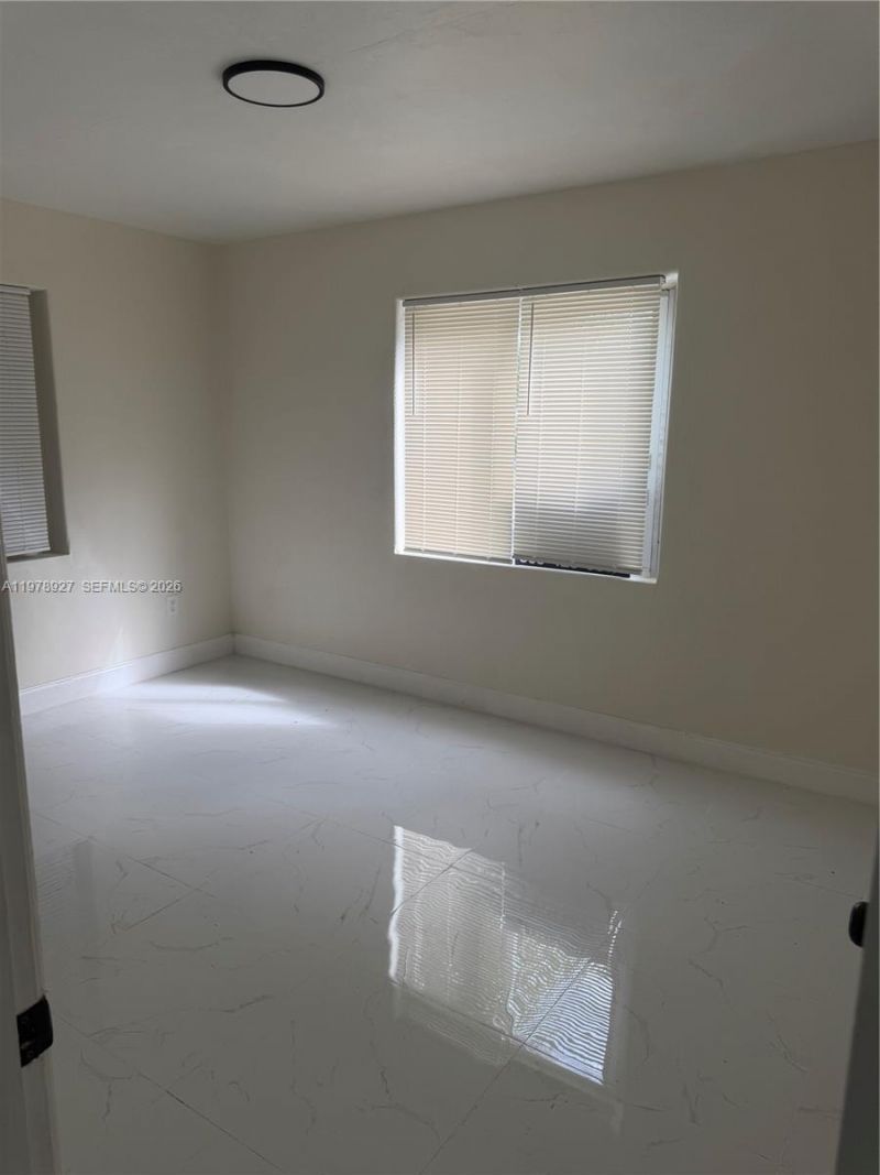 911 NW 45th St, Miami, FL 33127 Photo