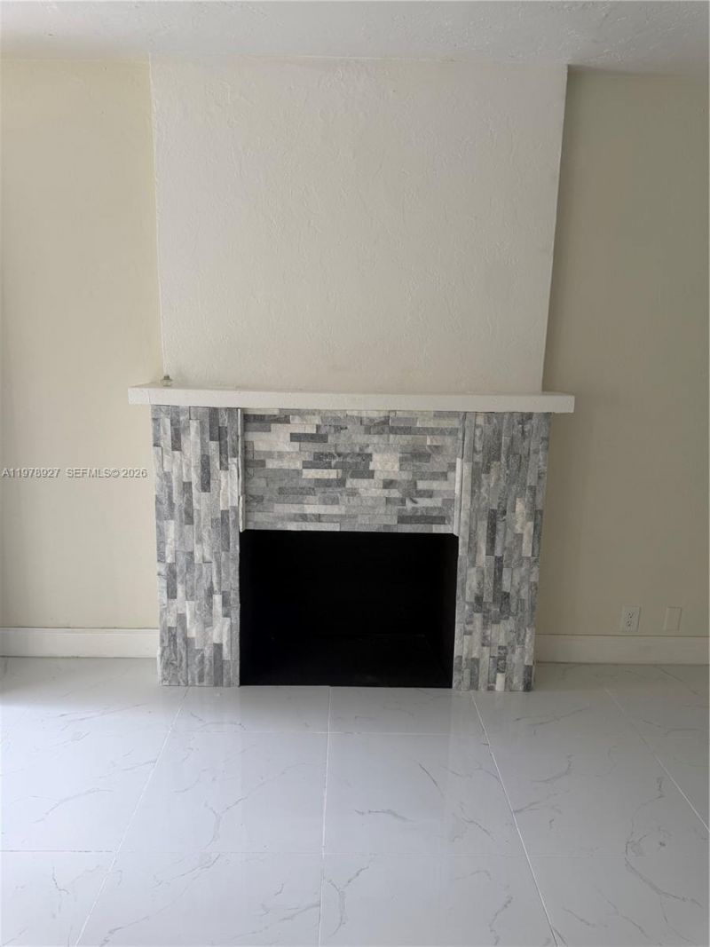 911 NW 45th St, Miami, FL 33127 Photo