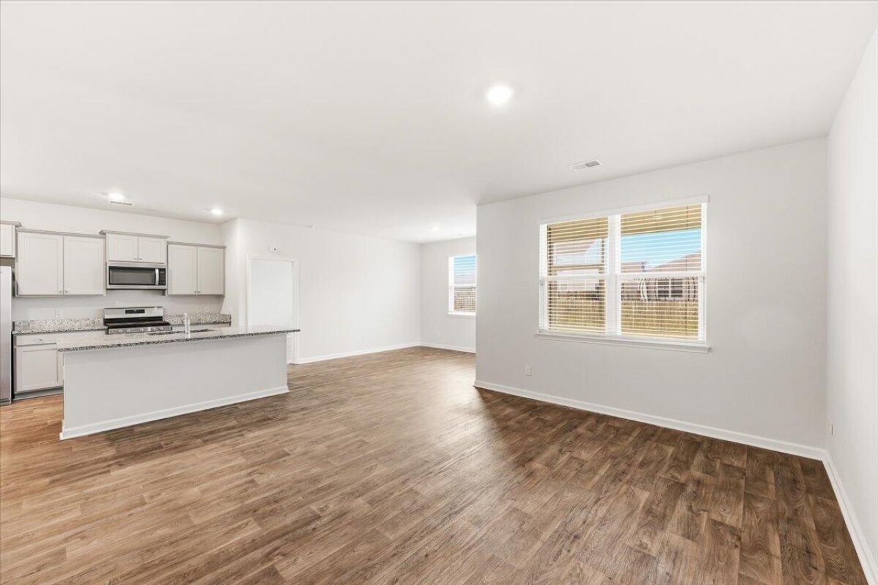 124 Lagoona Drive Photo 11