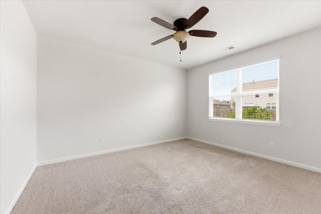 124 Lagoona Drive Photo 18