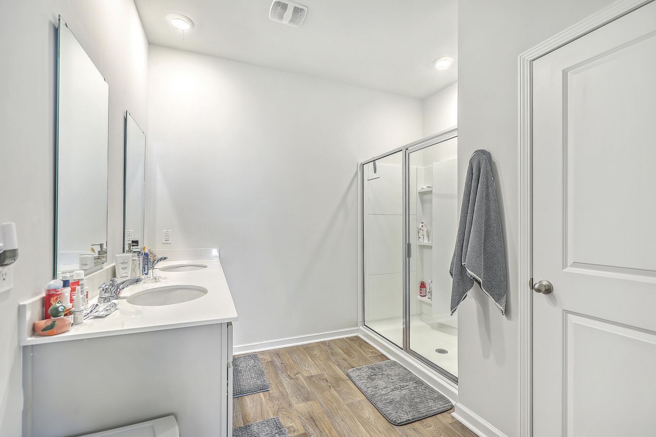 124 Lagoona Drive Photo 21