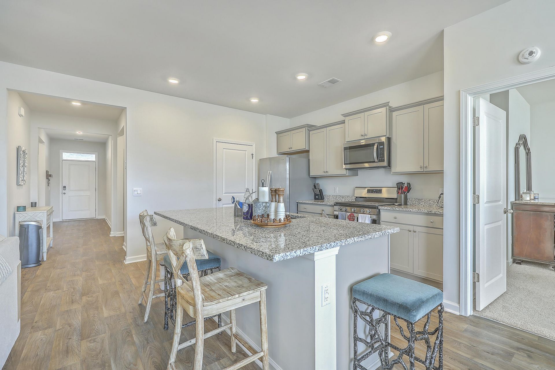 124 Lagoona Drive Photo 9