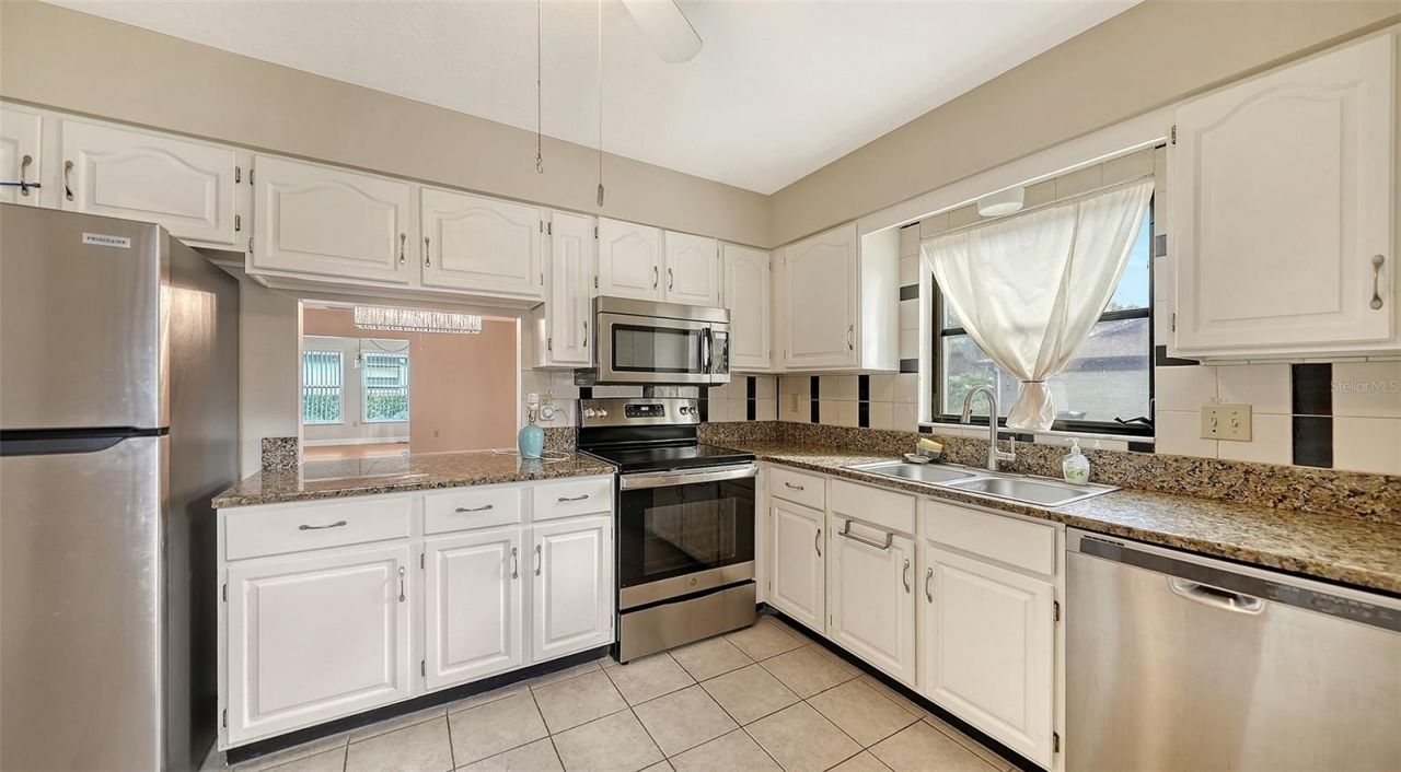 4767 Oak Hill Court, Unit 48, Sarasota, FL 34232 Photo